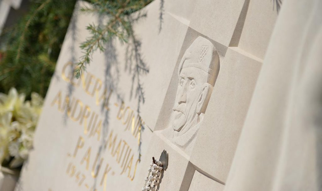 Slika https://www.morh.hr/wp-content/uploads/2019/10/andrija_matijas_pauk_najava-1024x607.jpg