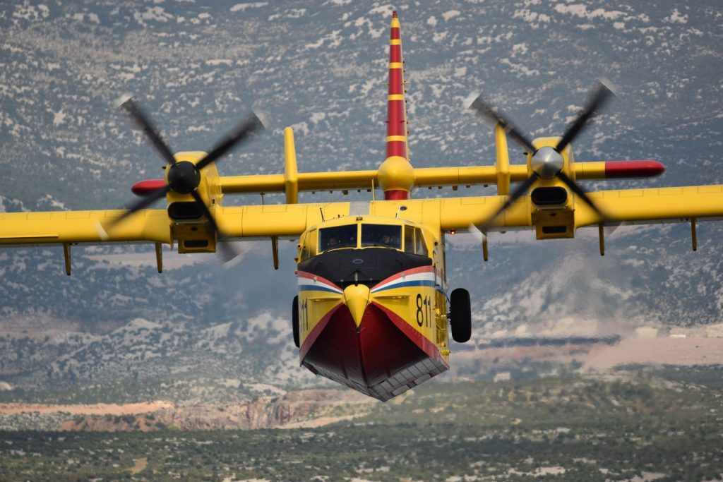 Slika https://www.morh.hr/wp-content/uploads/2019/10/canadiar_cl-415_24102019-1024x683.jpg