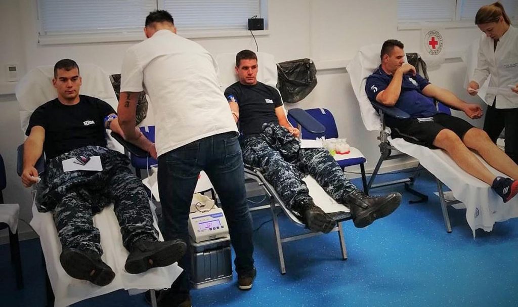 Slika https://www.morh.hr/wp-content/uploads/2019/10/darivanje_krvi_116_brigada_hv_190719_n-1024x607.jpg