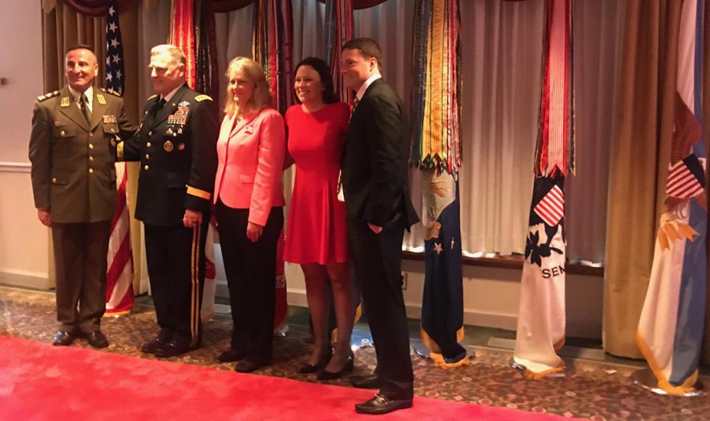 Slika https://www.morh.hr/wp-content/uploads/2019/10/general_zbora_mirko_sundov_190719_n-1024x607.jpg