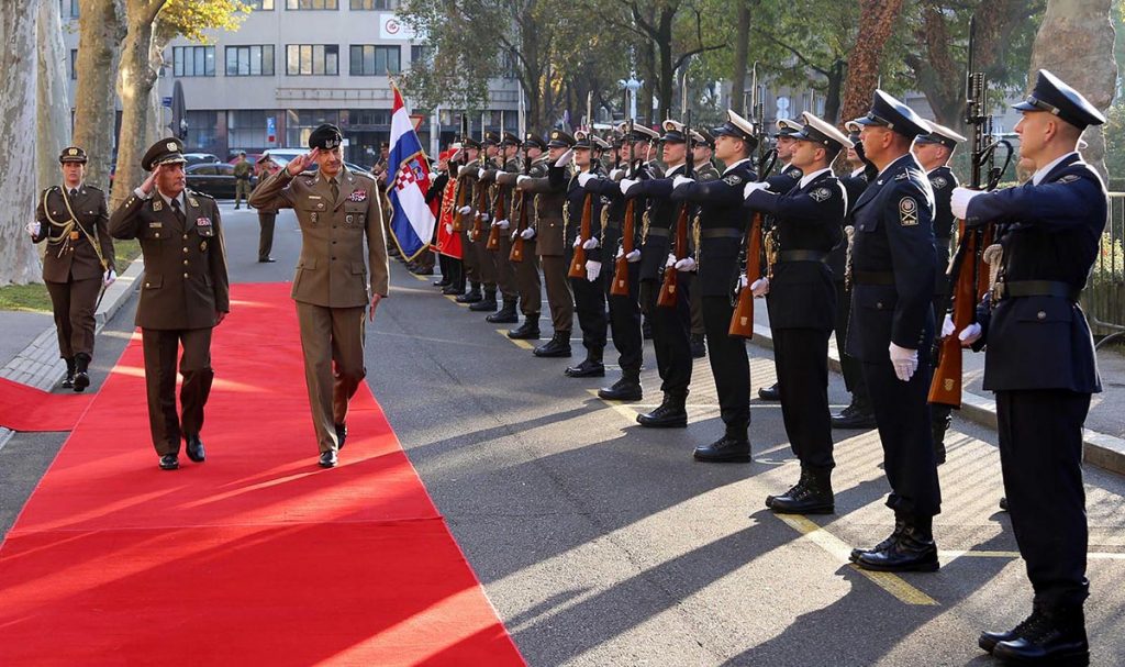 Slika https://www.morh.hr/wp-content/uploads/2019/10/rajmund_t_andrzejczak_22102019_n-1024x607.jpg