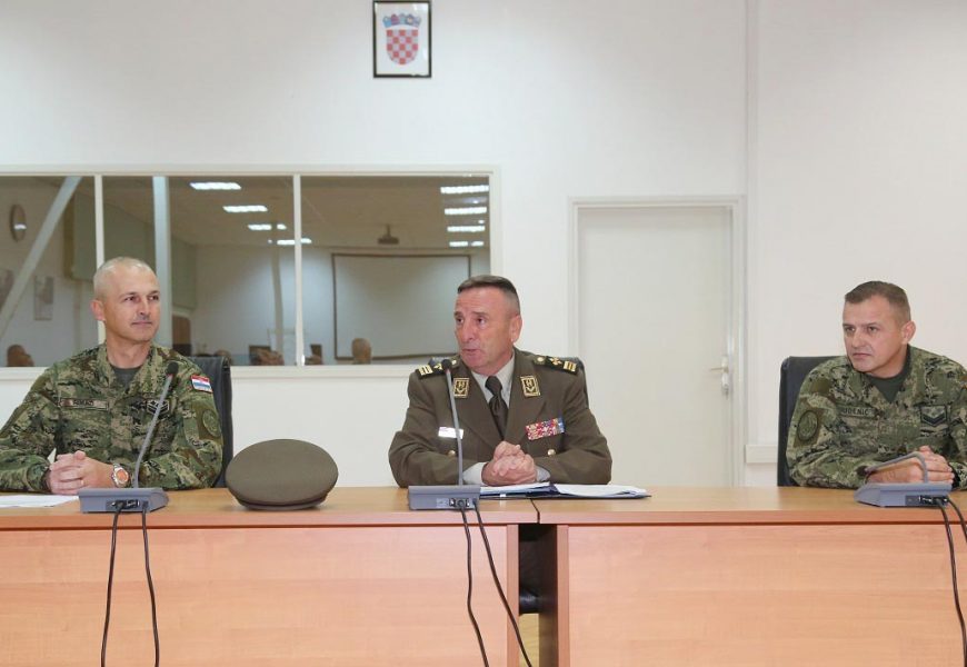 Načelnik GS OSRH general Šundov