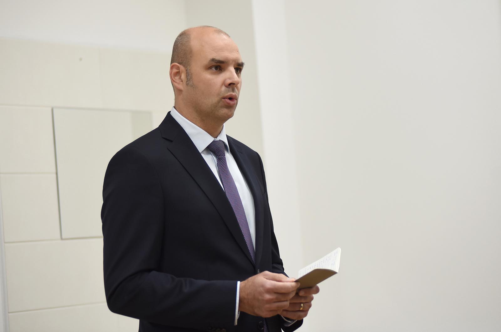 Petar Mihatov
