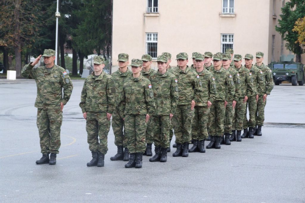 Slika https://www.morh.hr/wp-content/uploads/2019/10/vojni_specijalisti_10102019-1024x683.jpg