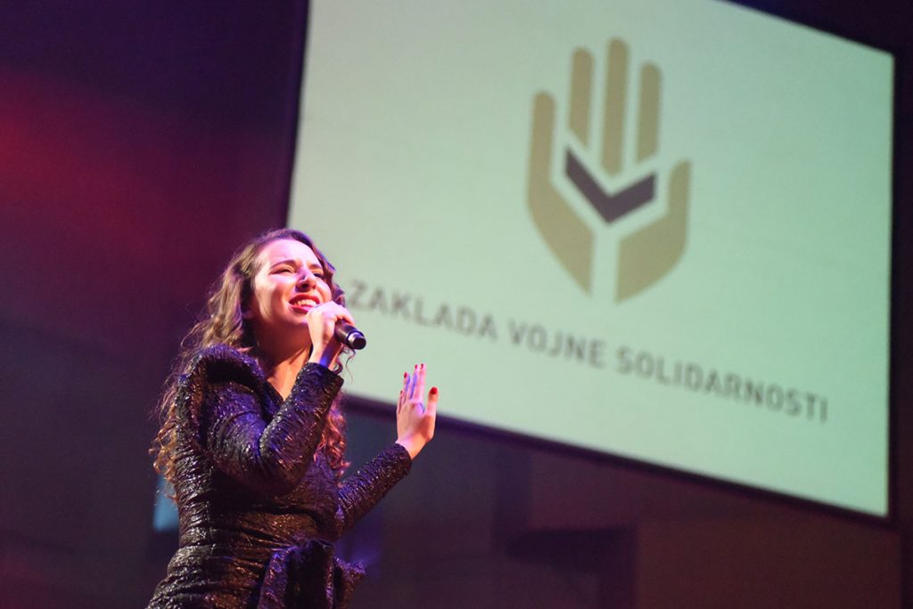 Slika https://www.morh.hr/wp-content/uploads/2019/11/zaklada_vojne_solidarnosti_koncert-1024x684.jpg