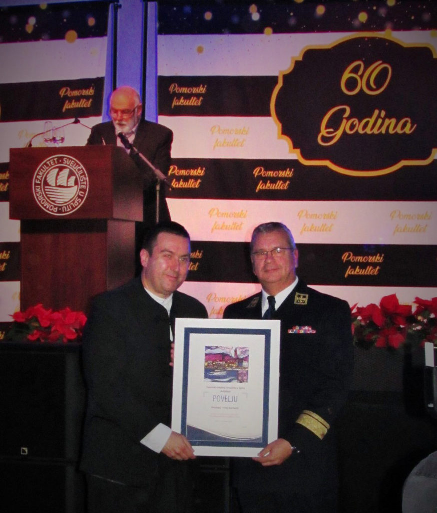 Slika https://www.morh.hr/wp-content/uploads/2019/12/20191218_povelja_hrm_03-873x1024.jpg