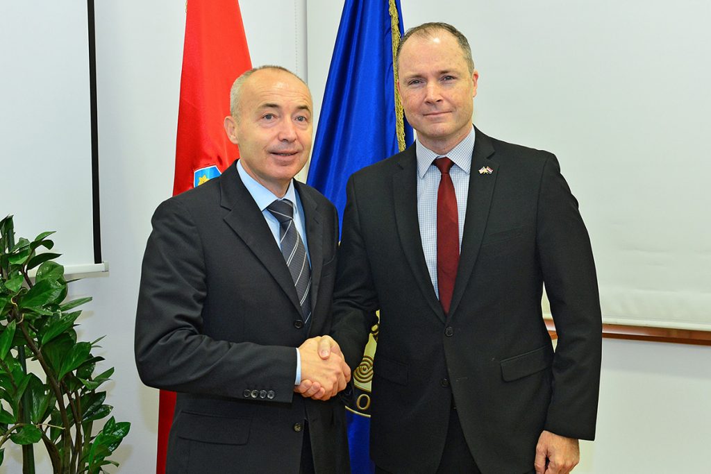 Slika https://www.morh.hr/wp-content/uploads/2019/12/meters_oprostajni_03122019-1024x683.jpg
