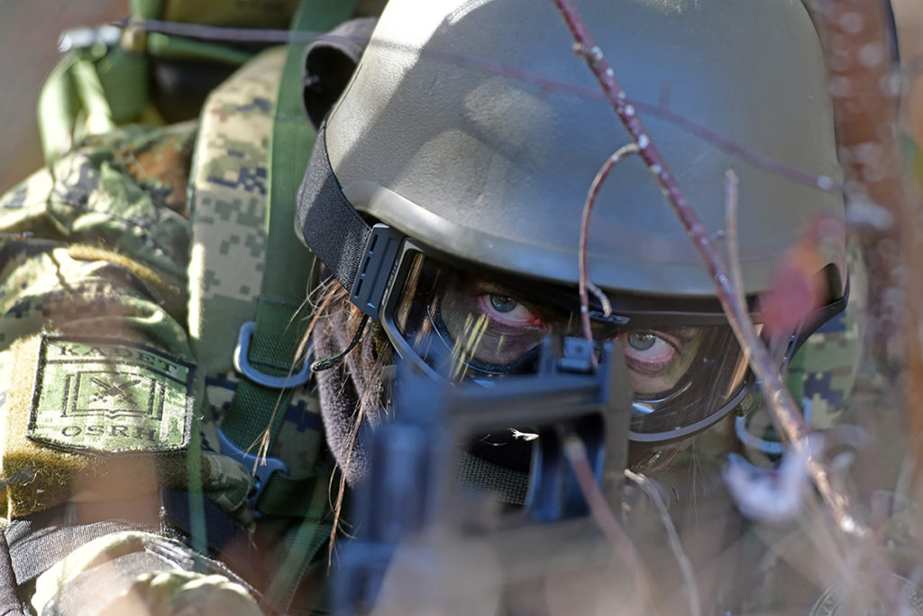 Slika https://www.morh.hr/wp-content/uploads/2020/02/20200213_zimski_kamp_kadeta_02-1024x683.jpg