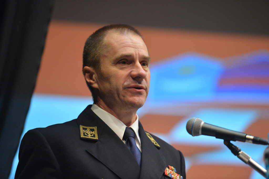 Slika https://www.morh.hr/wp-content/uploads/2020/02/20200221-robert-hranj-1-1024x682.jpg