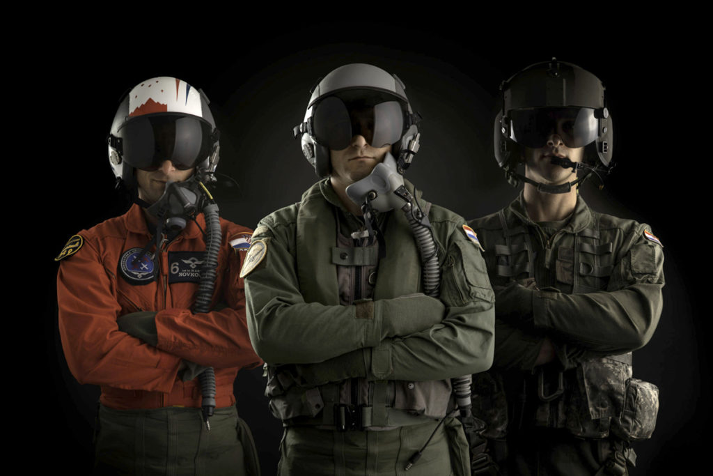 Slika https://www.morh.hr/wp-content/uploads/2020/03/2020-03-18-postani-vojni-pilot-1024x683.jpg