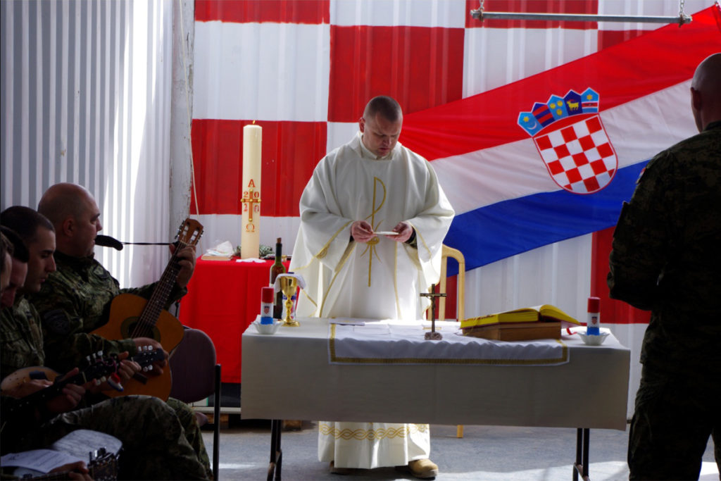 Slika https://www.morh.hr/wp-content/uploads/2020/04/20200416-afganistan-01-1024x683.jpg