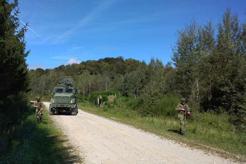 Slika https://www.morh.hr/wp-content/uploads/2020/09/202009-obucavatelji-27-1024x683.jpg