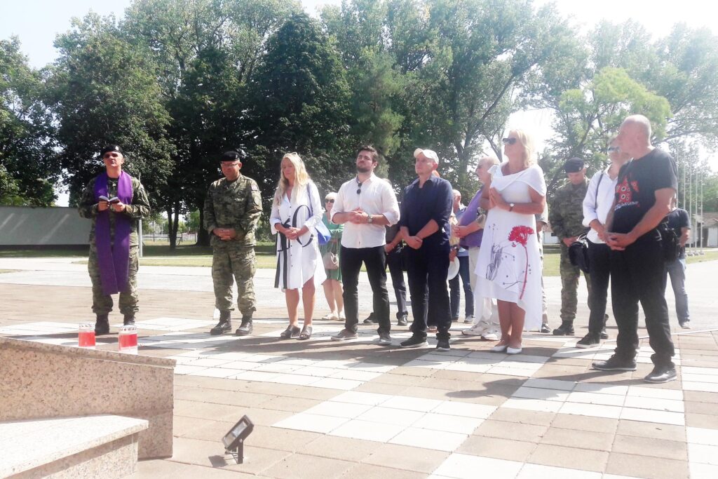 Slika https://www.morh.hr/wp-content/uploads/2020/09/20200908-gombr1-1024x683.jpg