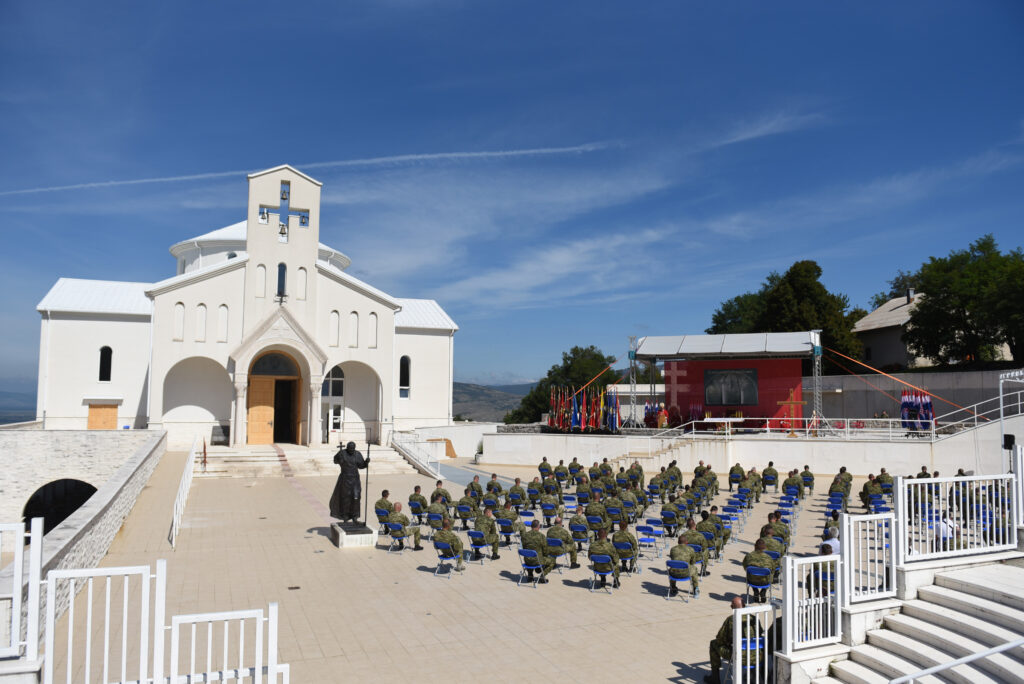 Slika https://www.morh.hr/wp-content/uploads/2020/09/20200910-hodocasce-10-1024x684.jpg