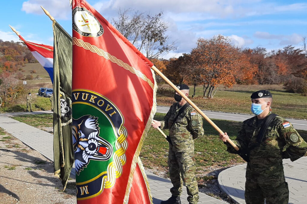 Slika https://www.morh.hr/wp-content/uploads/2020/10/2020-10-30-obljetnica-vukovi-06-1024x683.jpg