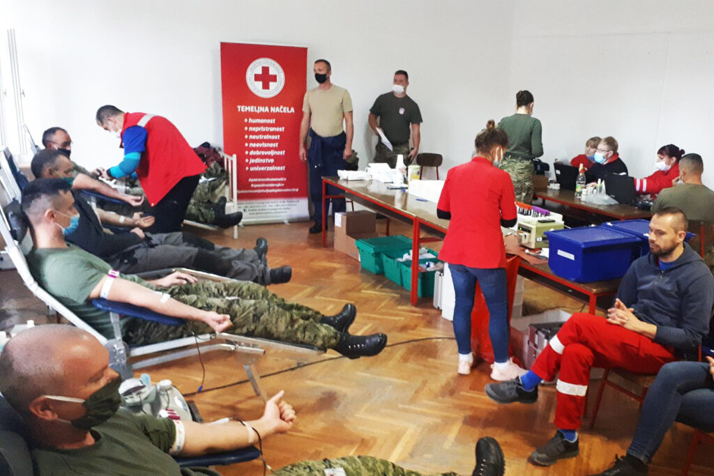 Slika https://www.morh.hr/wp-content/uploads/2020/10/20201013-darivanje-krvi-nasice-1024x683.jpg