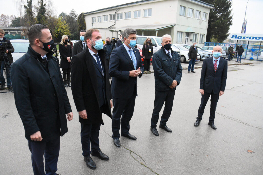 Slika https://www.morh.hr/wp-content/uploads/2020/11/2020-11-17-vukovar-2-1024x683.jpg