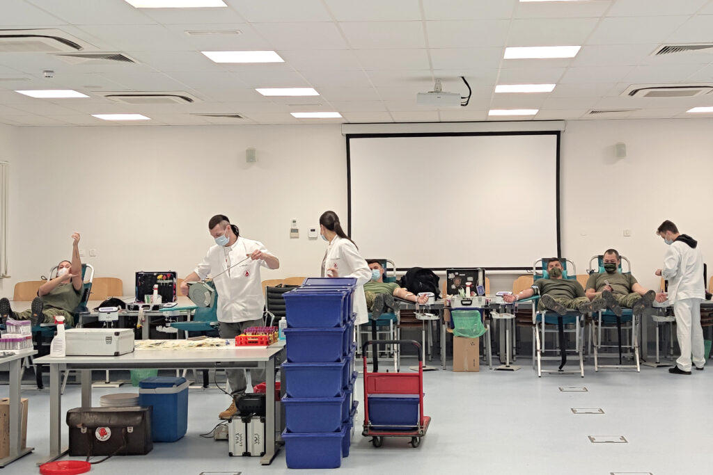 Slika https://www.morh.hr/wp-content/uploads/2020/12/2020-12-15-ddk-petrinja-2-1024x683.jpg