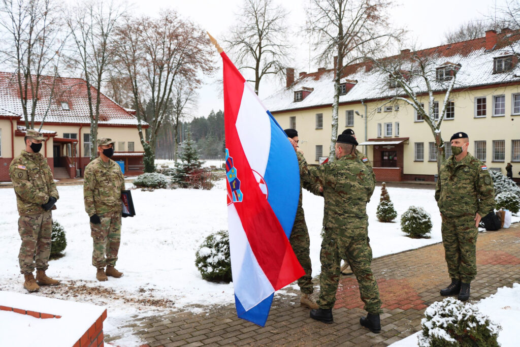 Slika https://www.morh.hr/wp-content/uploads/2020/12/2020-12-16-poljska-hrvcon-efp-1024x683.jpg