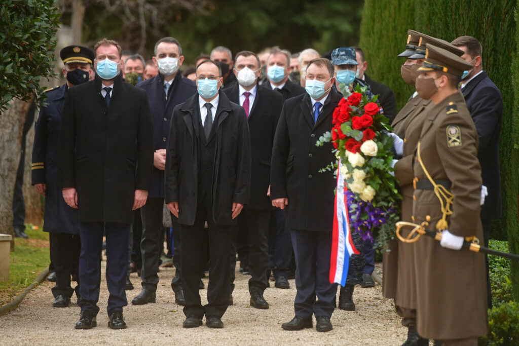 Slika https://www.morh.hr/wp-content/uploads/2021/01/2021-01-22-obljetnica-vro-maslenica-93-12-1024x683.jpg