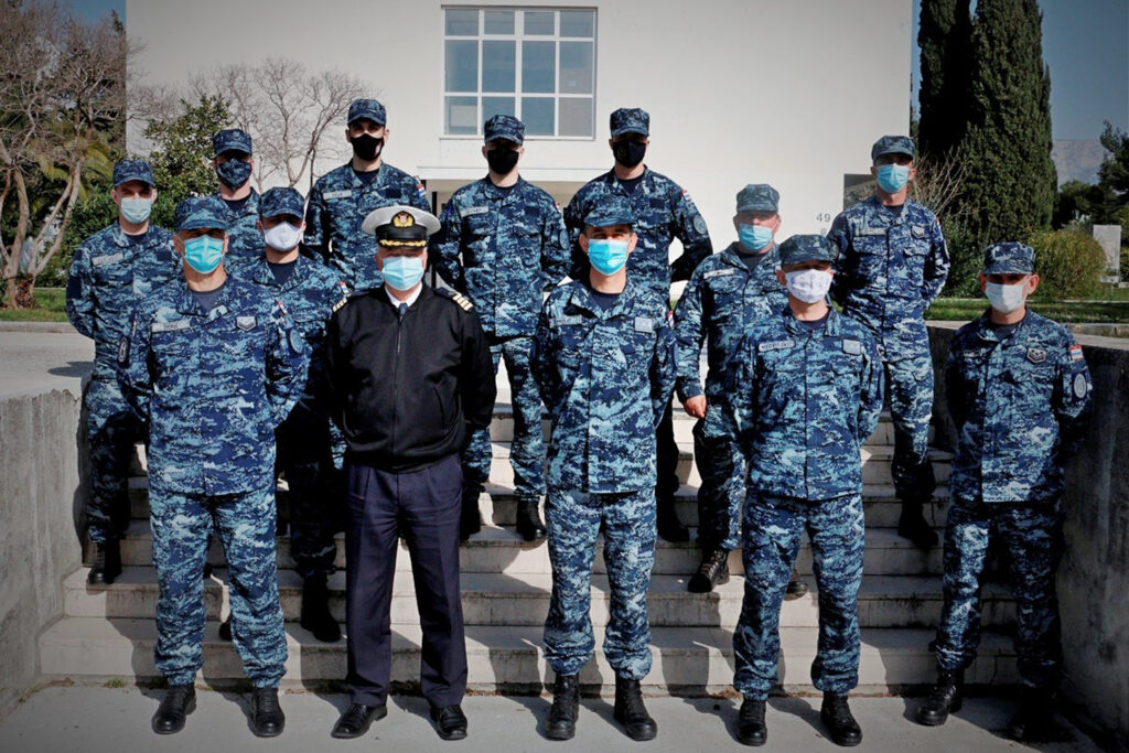 Slika https://www.morh.hr/wp-content/uploads/2021/02/2021-02-26-hrm-obuka-2-1024x683.jpg