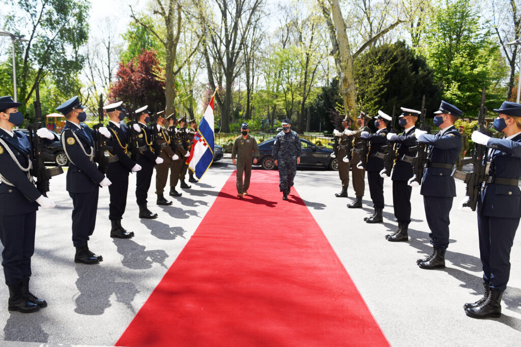 Slika https://www.morh.hr/wp-content/uploads/2021/04/2021-04-22-usa-general-02-1024x683.jpg