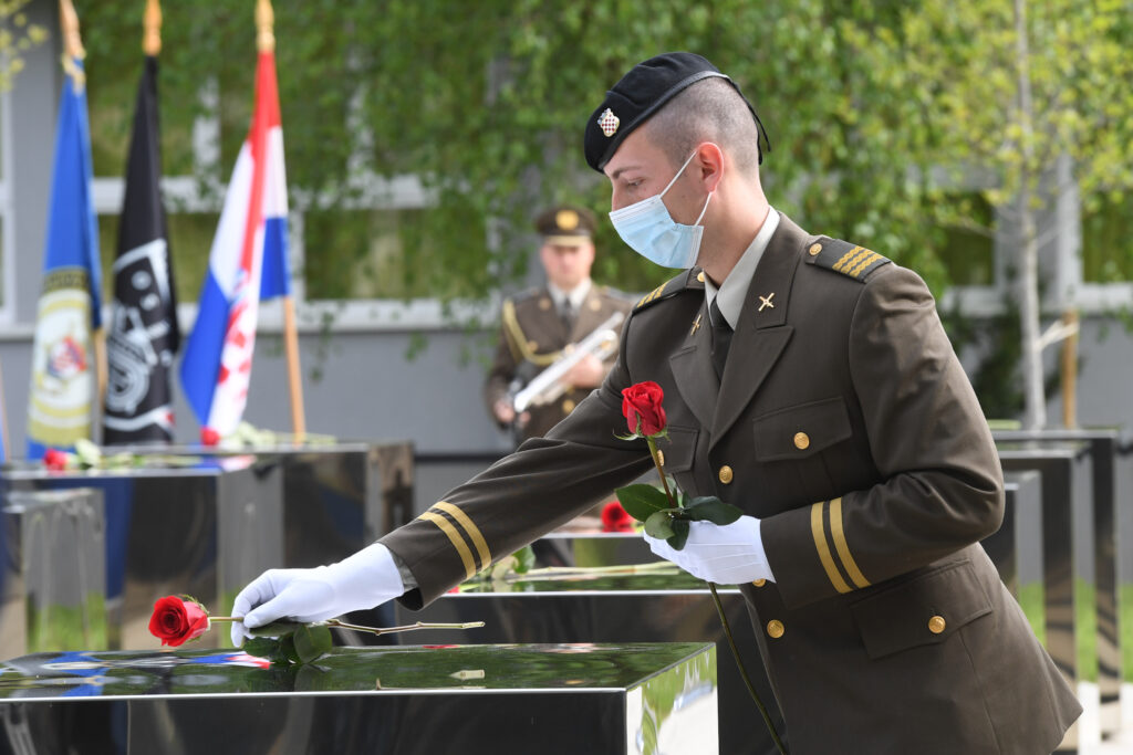 Slika https://www.morh.hr/wp-content/uploads/2021/05/2021-05-01-okucani-bljesak-1024x683.jpg