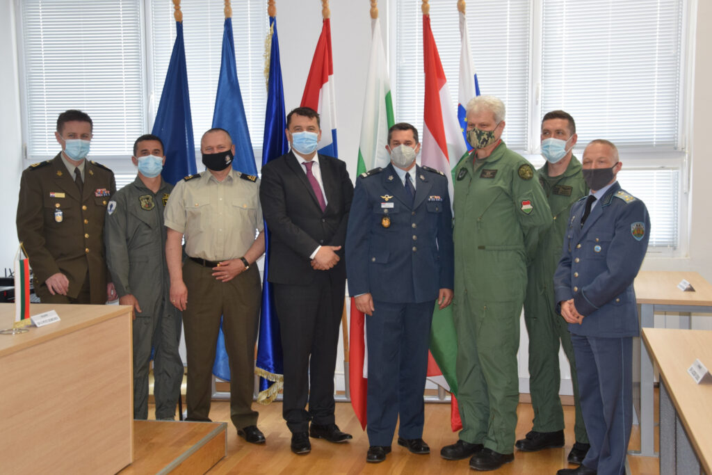 Slika https://www.morh.hr/wp-content/uploads/2021/05/2021-05-05-msap-05-1024x683.jpg