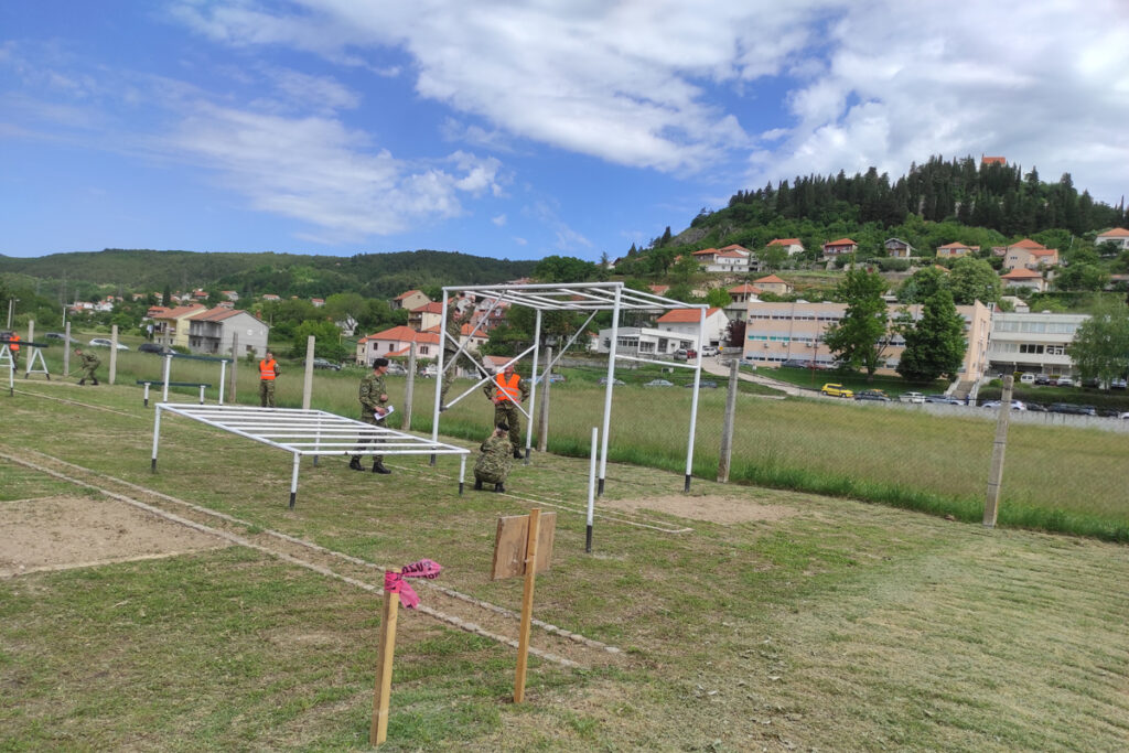 Slika https://www.morh.hr/wp-content/uploads/2021/05/2021-05-26-sinj-sportske-igre-1024x683.jpg