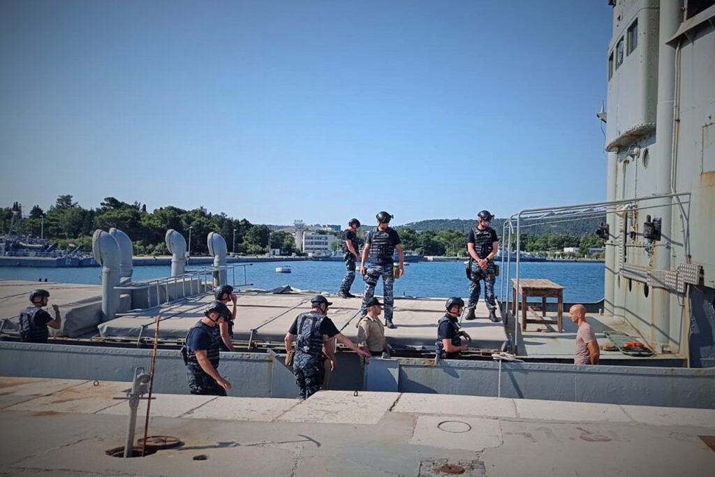 Slika https://www.morh.hr/wp-content/uploads/2021/06/2021-06-14-hrm-mmv-4-1024x683.jpg