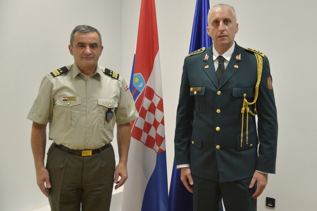 Slika https://www.morh.hr/wp-content/uploads/2021/07/2021-07-09-viz-crnaa-gora-2-1024x683.jpg