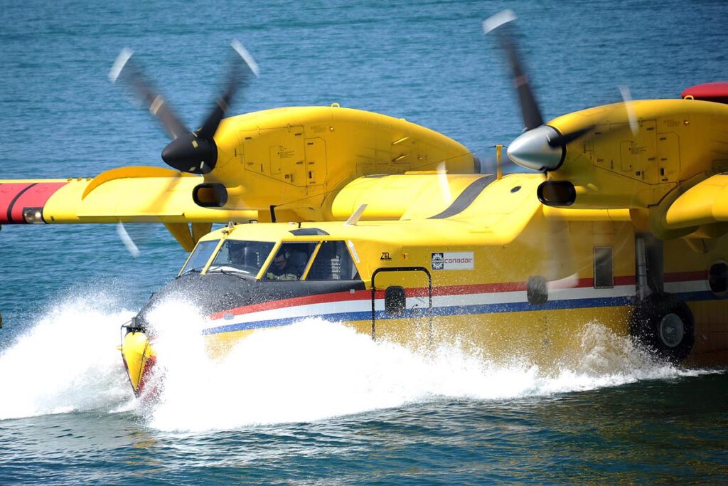 Slika https://www.morh.hr/wp-content/uploads/2021/07/canadiar-04052012-1024x683.jpg