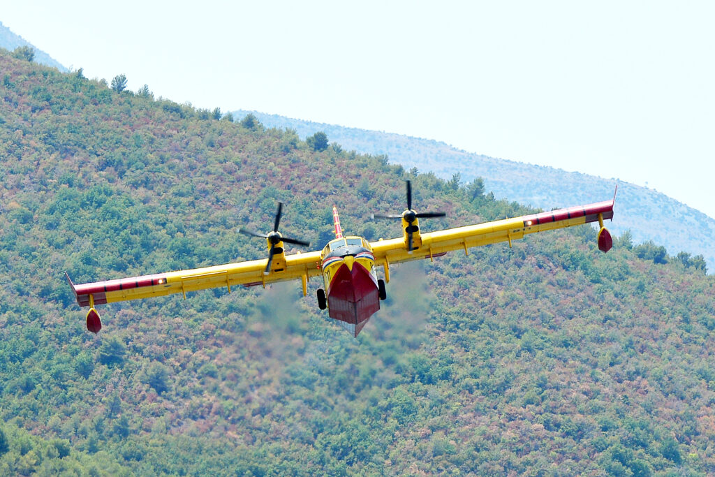 Slika https://www.morh.hr/wp-content/uploads/2021/08/2021-08-02-canadiar-cl-815-2-1024x683.jpg