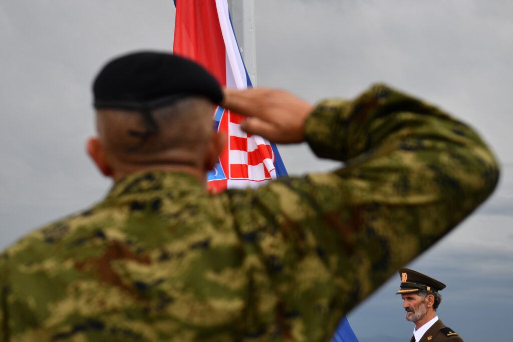 Slika https://www.morh.hr/wp-content/uploads/2021/08/2021-08-05-oluja-1024x683.jpg