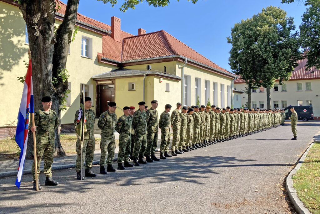 Slika https://www.morh.hr/wp-content/uploads/2021/08/2021-08-06-8-hrvcon-3-1024x683.jpg