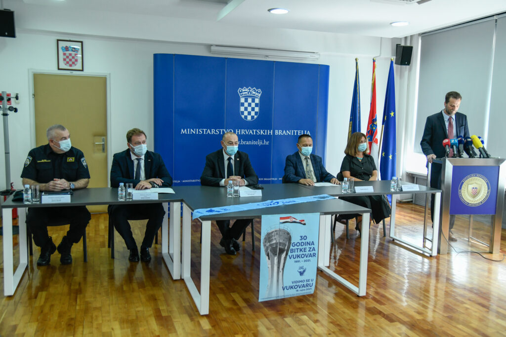 Slika https://www.morh.hr/wp-content/uploads/2021/09/2021-09-10-min-hr-branitelja-press-1-1024x683.jpg