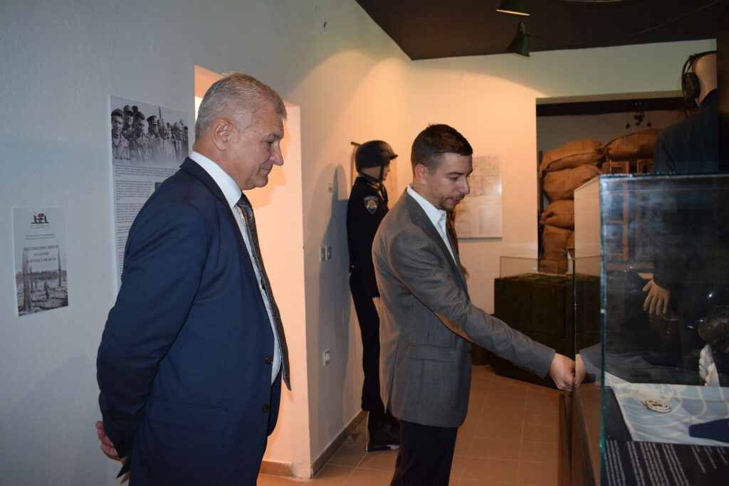 Slika https://www.morh.hr/wp-content/uploads/2021/09/2021-09-29-hrg-bjelovar-1024x683.jpg