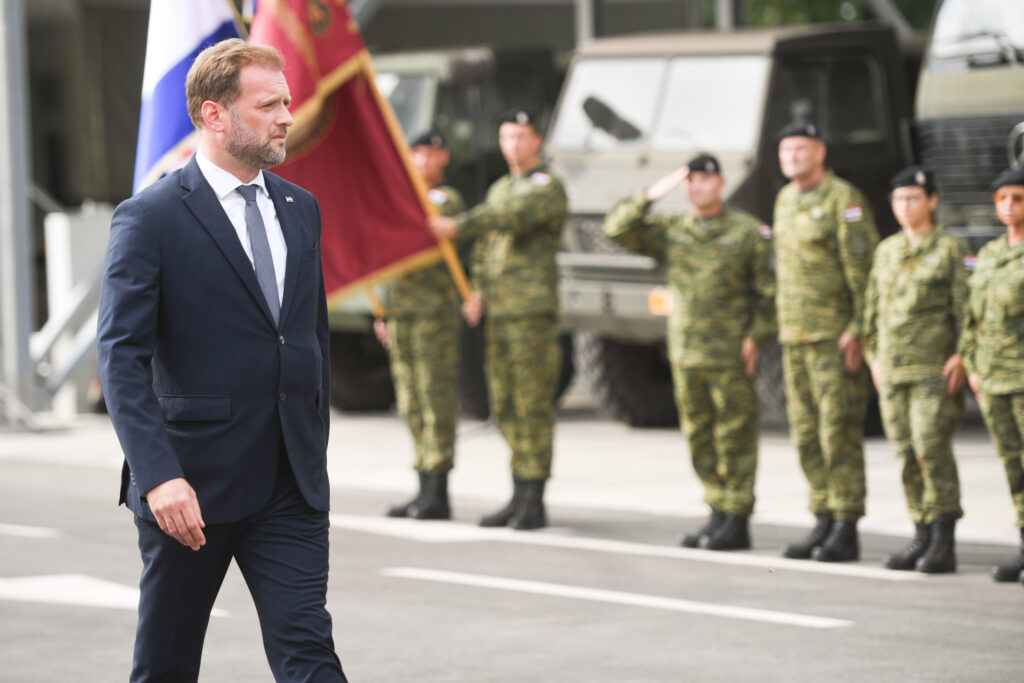 Slika https://www.morh.hr/wp-content/uploads/2021/10/2021-09-17-mario-banozic-1024x683.jpg