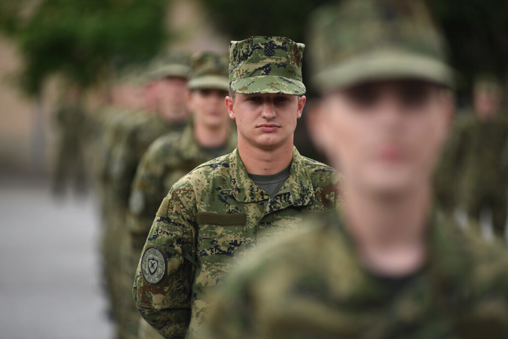 Slika https://www.morh.hr/wp-content/uploads/2021/10/dragovoljno-vojno-osposobljavanje-pozega-1024x684.jpg