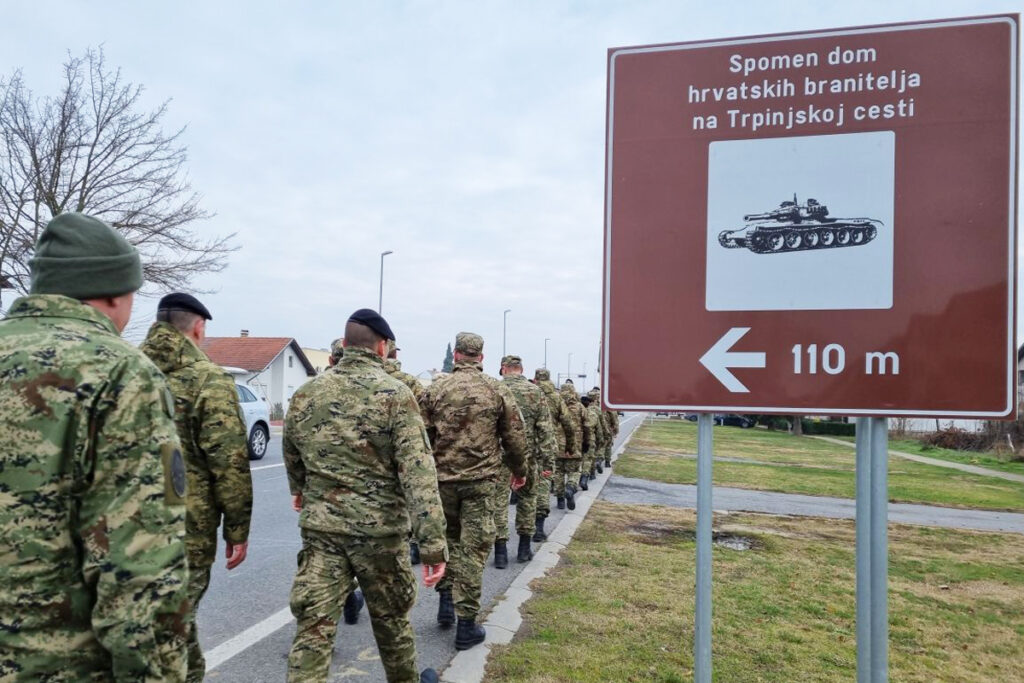Slika https://www.morh.hr/wp-content/uploads/2021/11/2021-11-29-docasnici-hodnja-1.1-1024x683.jpg