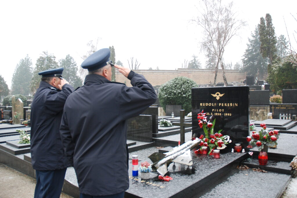 Slika https://www.morh.hr/wp-content/uploads/2021/12/2021-12-09-hrz-2-1024x685.jpg