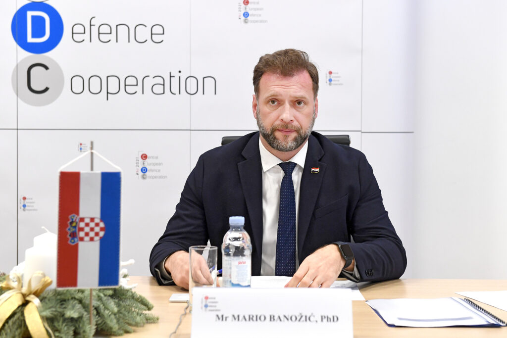 Slika https://www.morh.hr/wp-content/uploads/2021/12/2021-12-15-cedc-2-1024x683.jpg