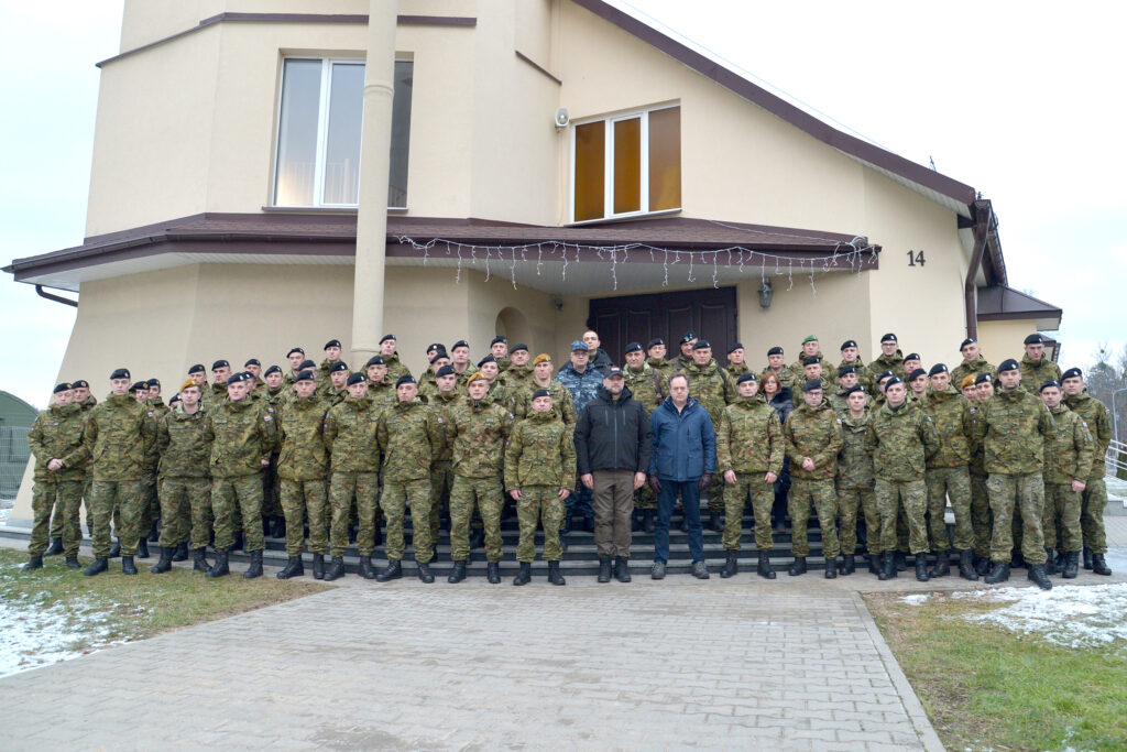 Slika https://www.morh.hr/wp-content/uploads/2022/01/2022-01-11-8-hrvcon-banozic-10-1024x683.jpg