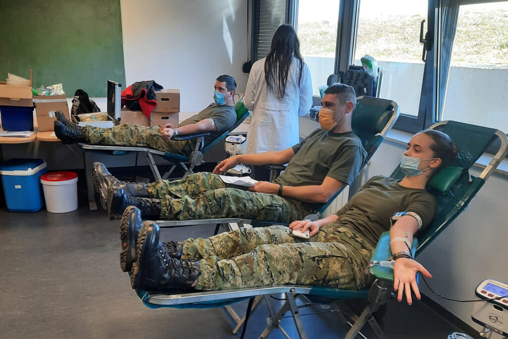 Slika https://www.morh.hr/wp-content/uploads/2022/02/2022-02-10-dragovoljno-darivanje-krvi-petrinja-3-1024x683.jpg