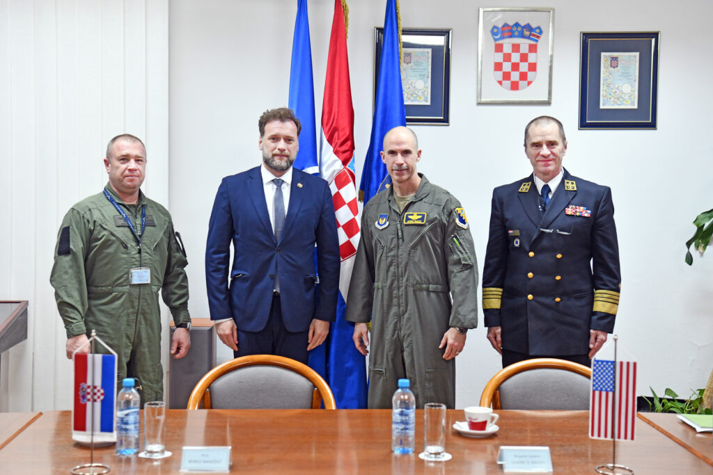 Slika https://www.morh.hr/wp-content/uploads/2022/03/2022-03-17-bailey-1024x683.jpg