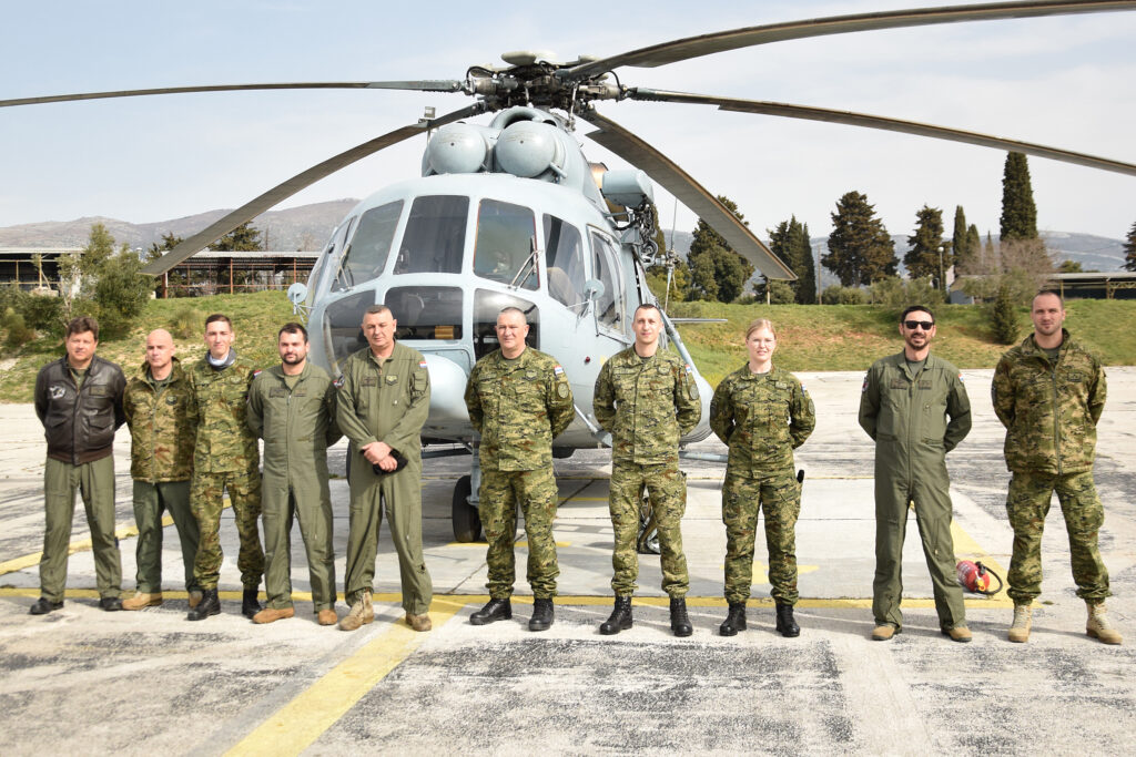 Slika https://www.morh.hr/wp-content/uploads/2022/03/2022-03-22-kfor-3-1024x683.jpg