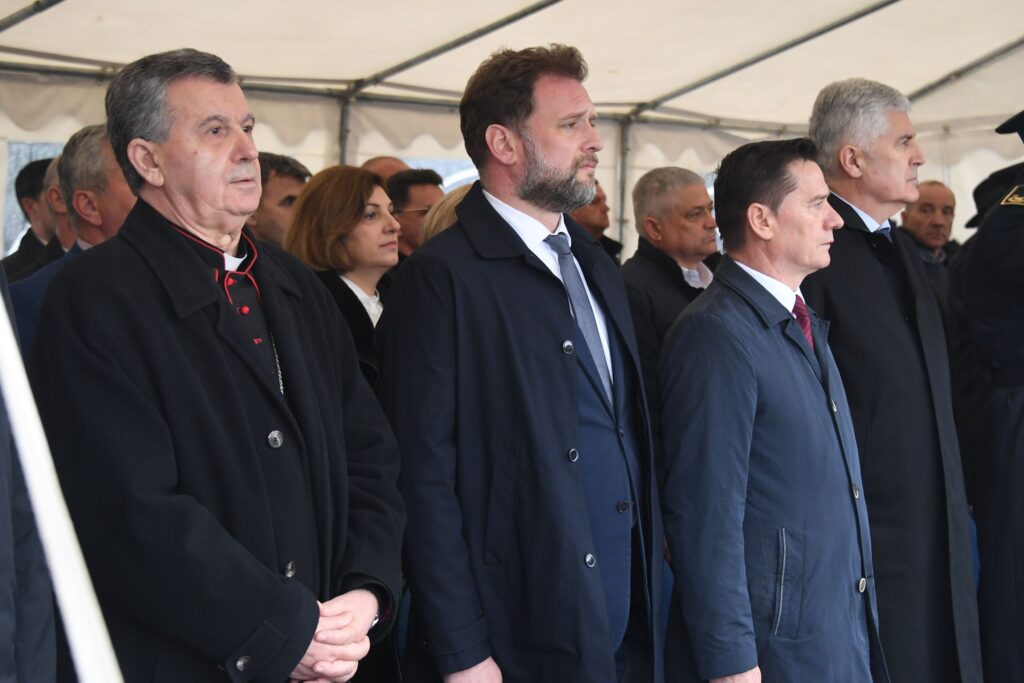 Slika https://www.morh.hr/wp-content/uploads/2022/04/2022-04-07-banozic-bih-1024x683.jpg