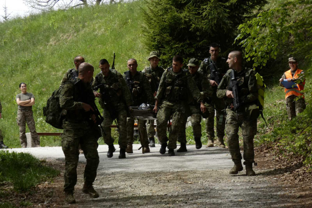 Slika https://www.morh.hr/wp-content/uploads/2022/05/2022-05-09-natjecanje-slovenija-1024x683.jpg