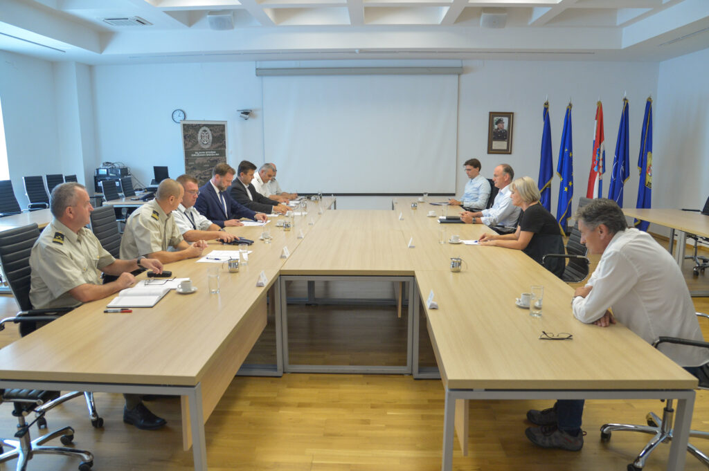 Slika https://www.morh.hr/wp-content/uploads/2022/08/2022-08-03-ztc-1024x681.jpg