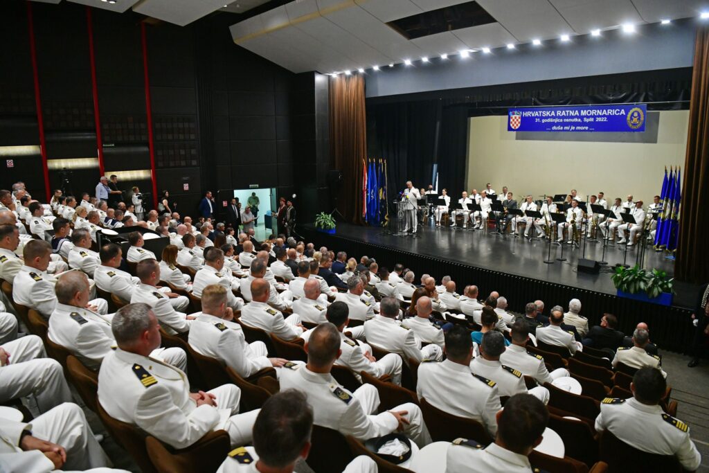 Slika https://www.morh.hr/wp-content/uploads/2022/09/2022-09-16-hrm-1-1024x683.jpg